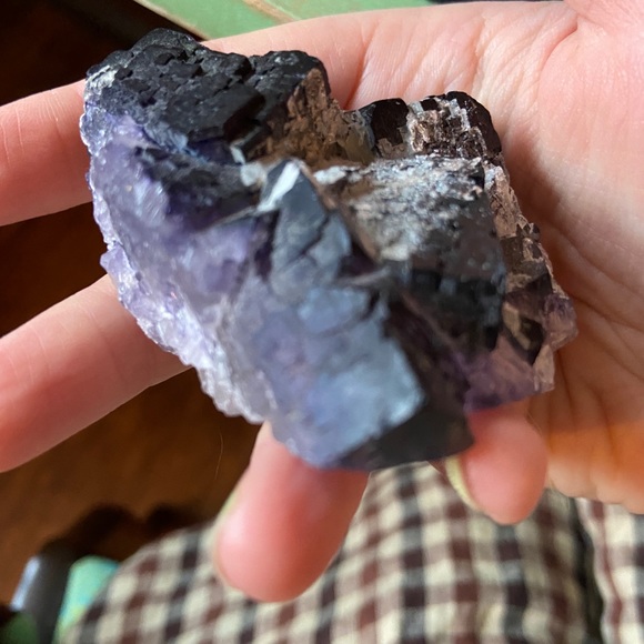 Purple fluorite crystal - Picture 1 of 4